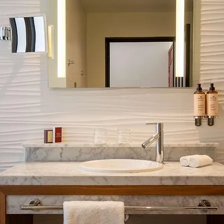 Hotel Mayflower Opera 4*