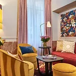Mayflower Hotel