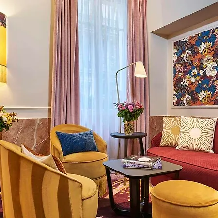 Mayflower Hotel